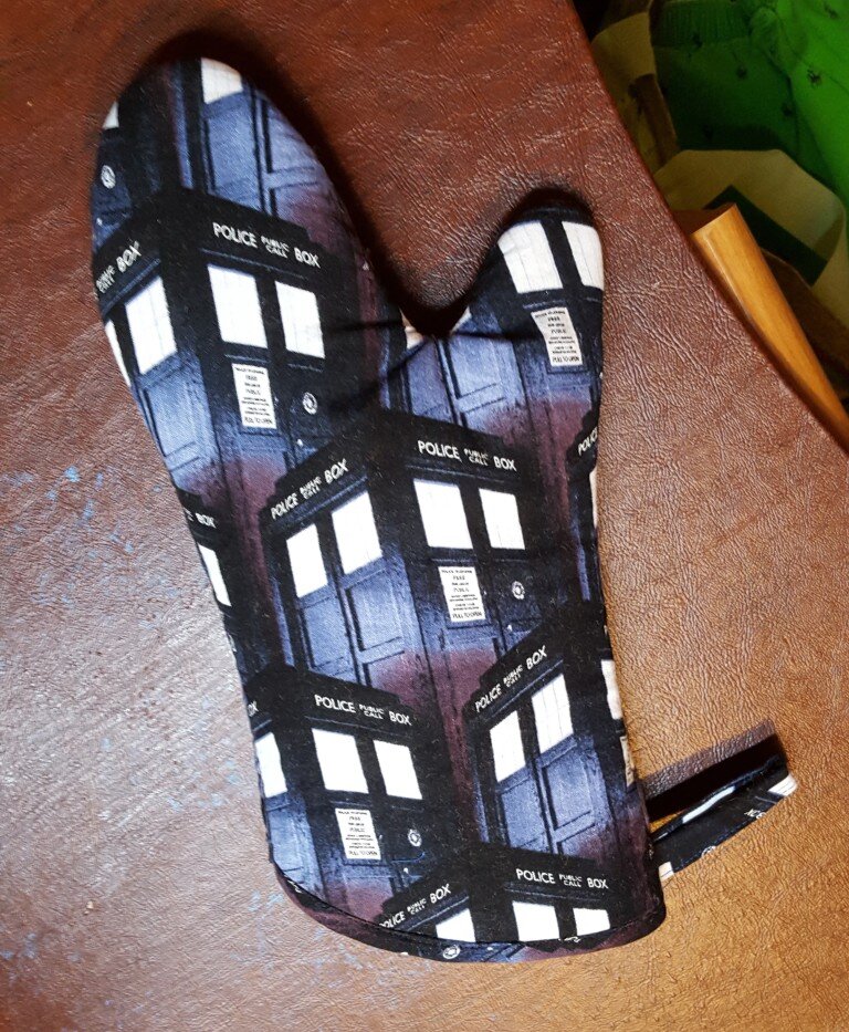 DIY LooksLikeYouPurchasedIt Oven Mitt The Lady Beekeeper