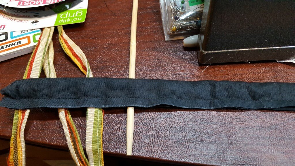 Stitch broadcloth into a tube